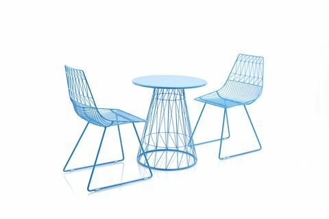 مجموعة BundleBerry من أماندا هولدن حصريًا لشركة QVC: BundleBerry Bistro Table & 2 Chairs in Cornflower Blue متوفر أيضًا باللونين الأسود والأبيض 182.50 £