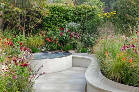 rhs chelsea flower show 2021 حديقة الملاذ