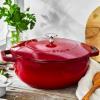 Le Creuset و Staub Cookware Sales في Williams Sonoma