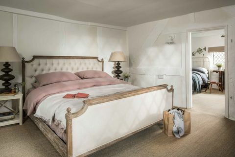 Hollyhocks - Herefordshire - bedroom - إقامة منزلية فريدة من نوعها