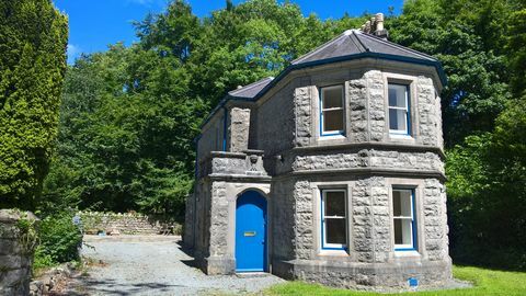 Plas Newydd Lodge، Wales Exterior © National Trust Images، Georgie Ward